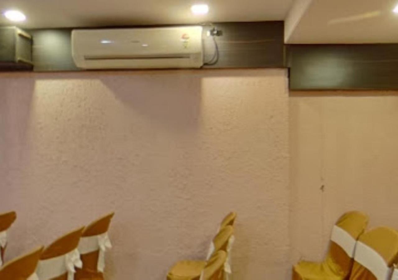 Hotel Mayur Restaurant Chandrapur Esterno foto